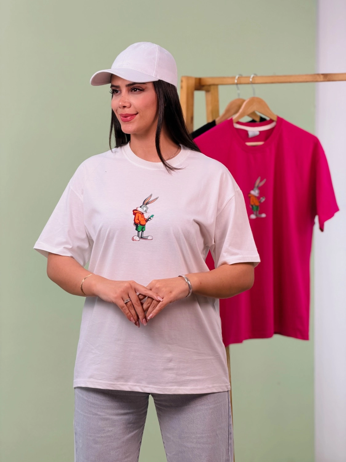 IMG_9044 تیشرت سوپر پنبه Bunny L (سفید دوبل ) - ( عمده پک 4 عددی ) - Grt - شناسه 00201028 - تصویر 1