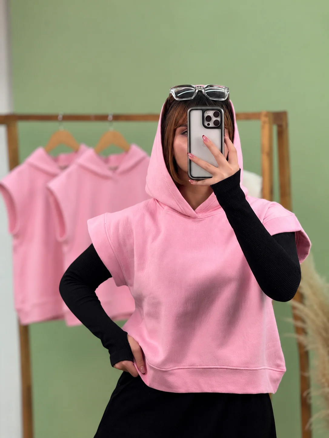 Pastel Pink Hoodie Mirror Selfie وست پنبه کلاهدار- پارچه موج دار - (عمده پک 2 عددی) - rt - شناسه 00217007 - تصویر 1